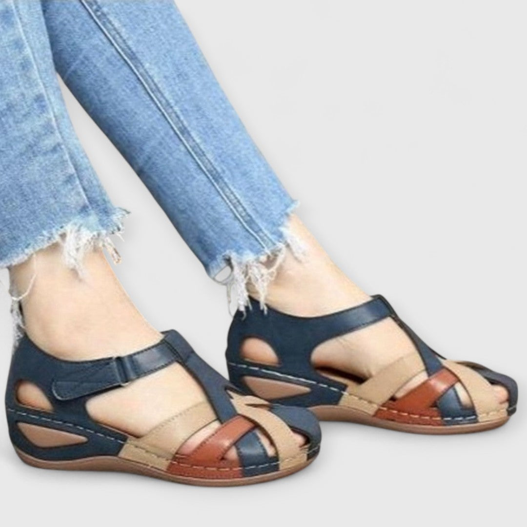 KIANA - Elegante Riemen-Wedges