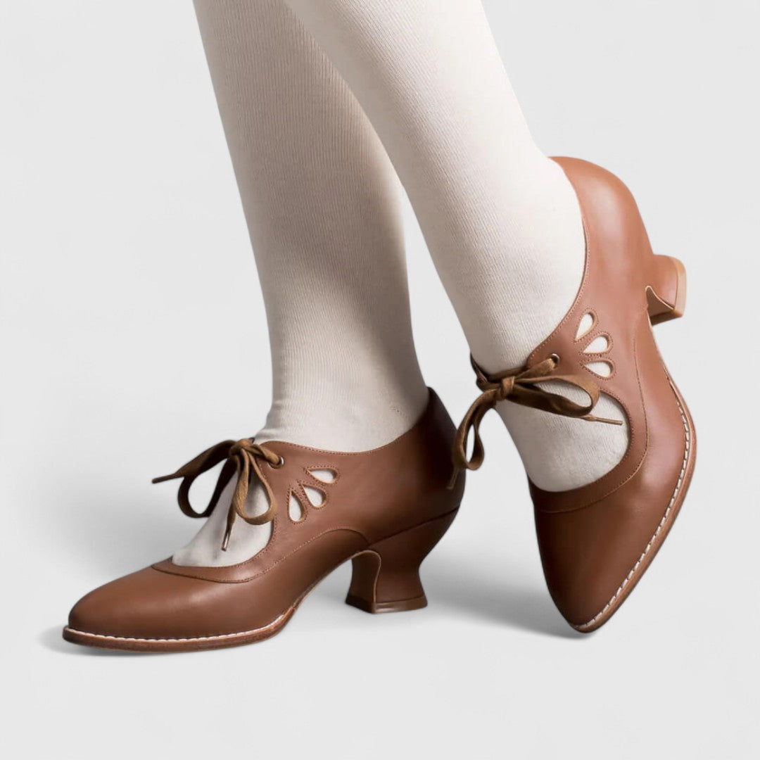 Leandra - Orthopädische Riemenschuhe