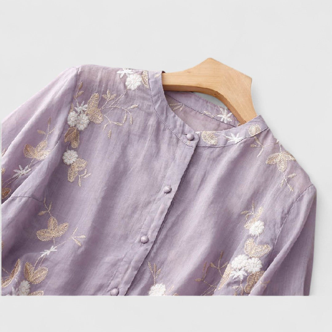 Maisie – Florale Leichtigkeit mit Stil