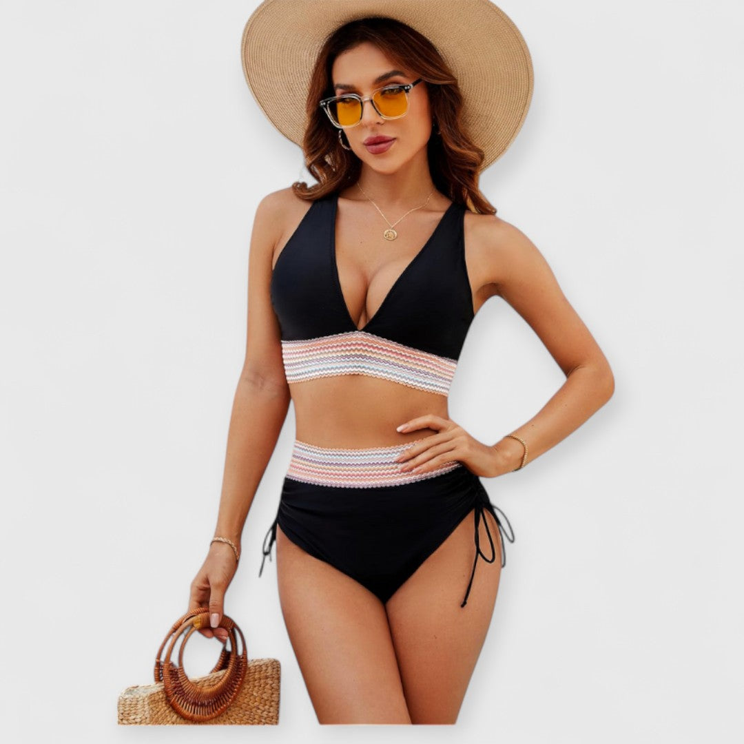 Raven – High-Waist Bikini mit moderner Silhouette