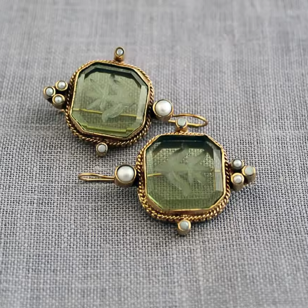 Maeble - Vintage-Ohrringe mit Stein und Perle