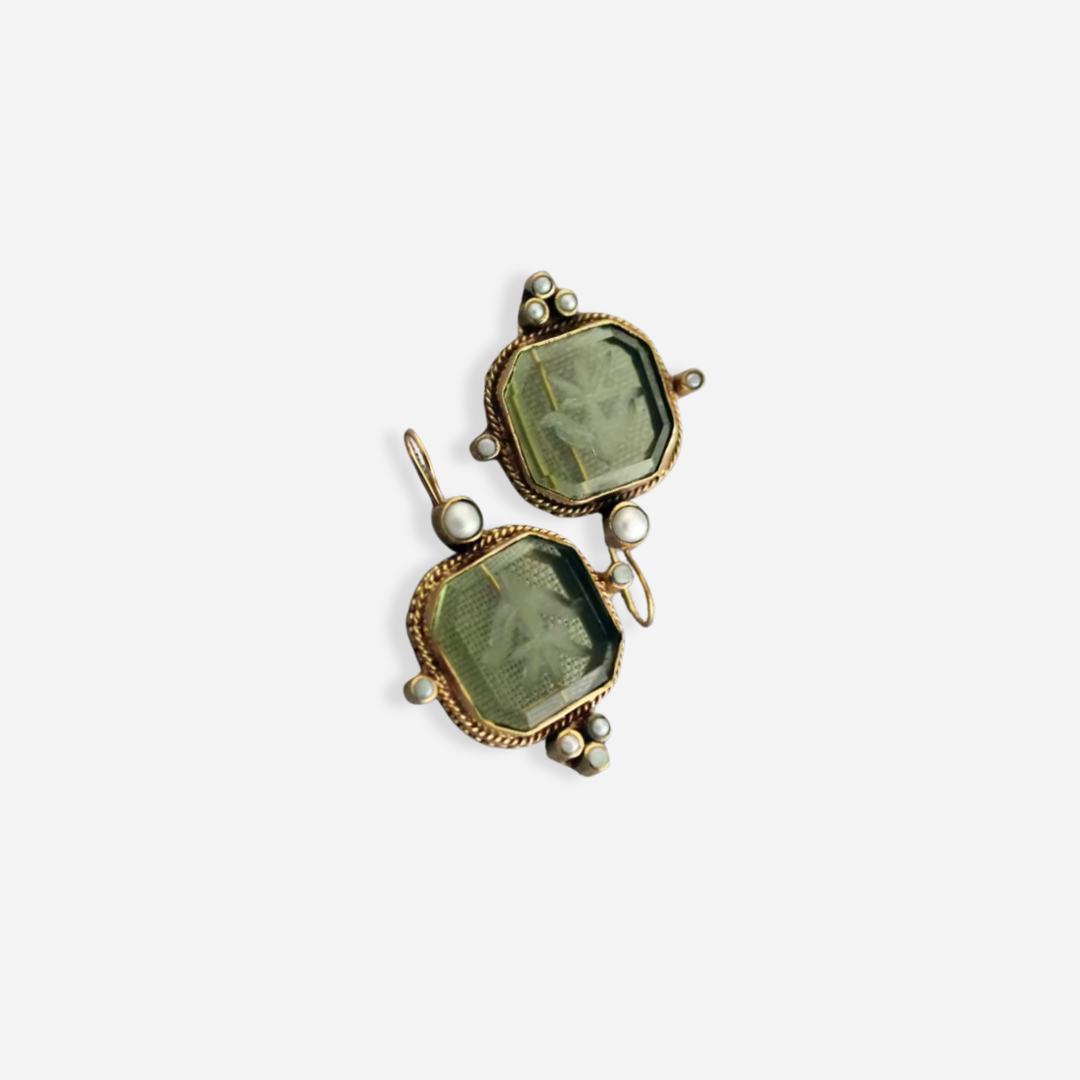 Maeble - Vintage-Ohrringe mit Stein und Perle