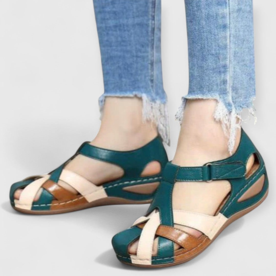 KIANA - Elegante Riemen-Wedges