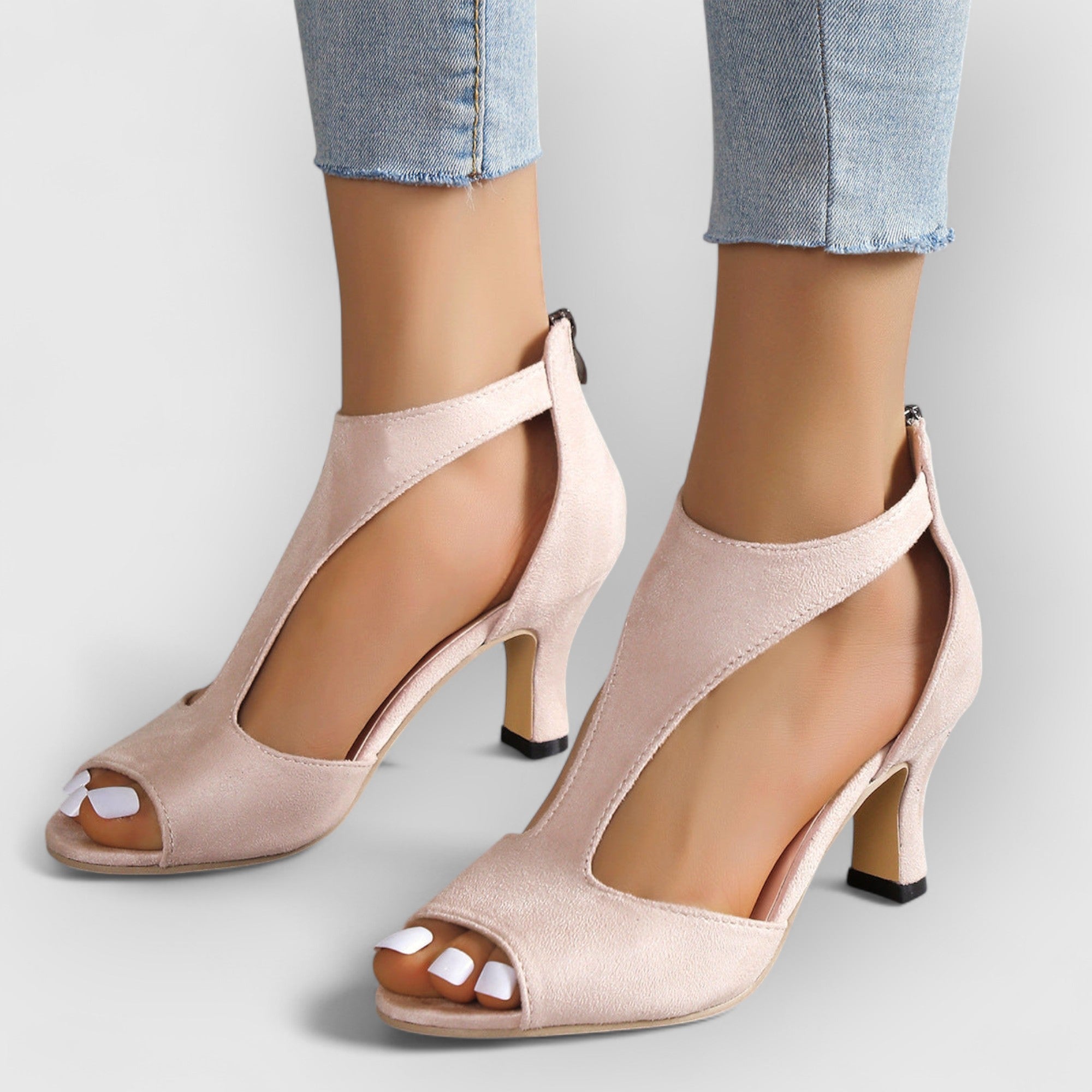 Nessa - Orthopädische Sandalen mit Absatz und Cut-Out