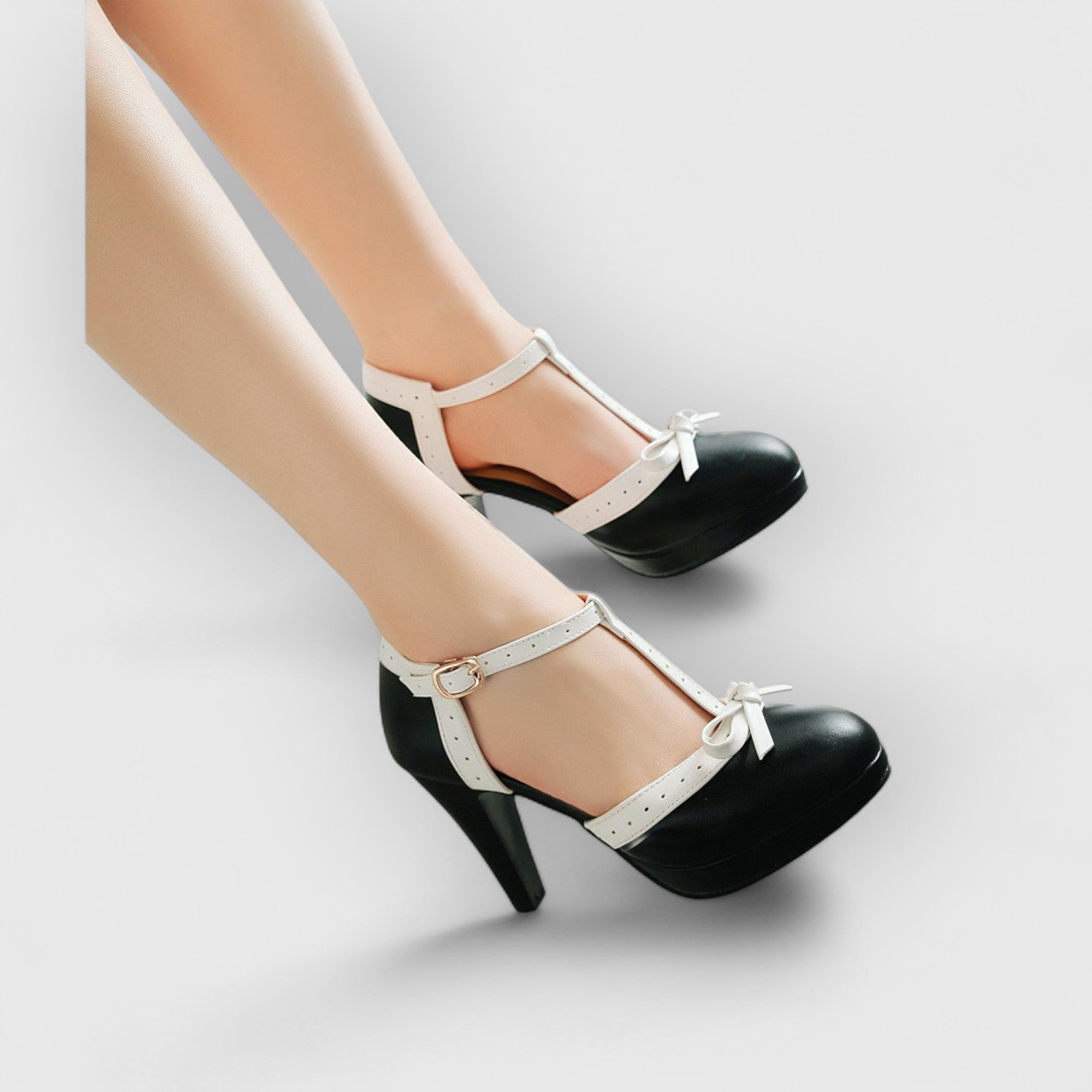 Nova - Orthopädische Retro-Heels mit Schleife